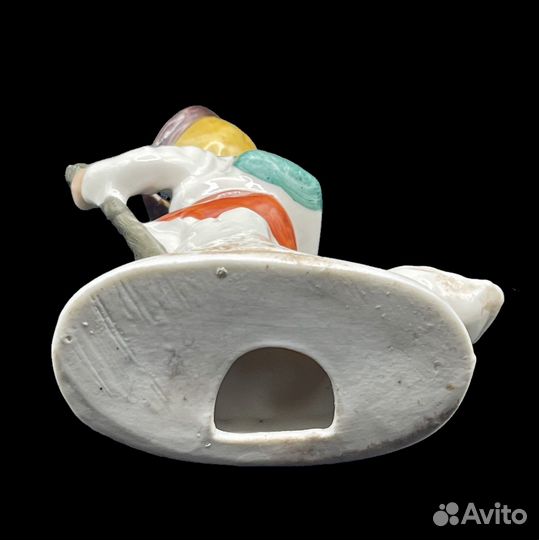 Статуэтка фарфор германия мальчик с гусем