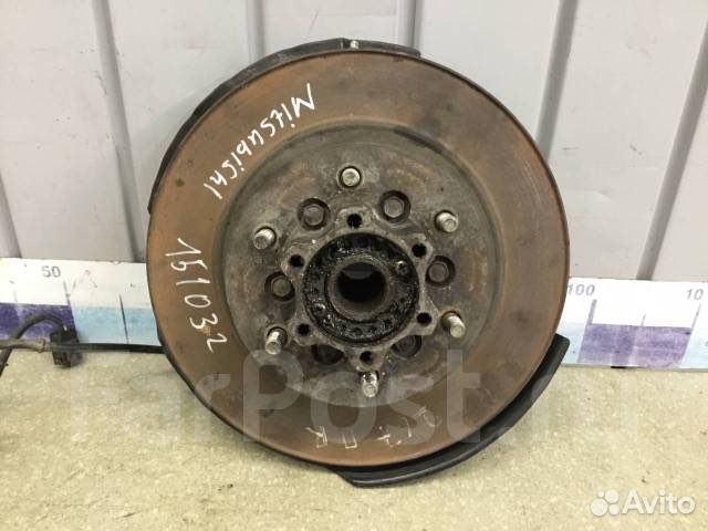 Кулак передний левый правый Mitsubishi Challenger