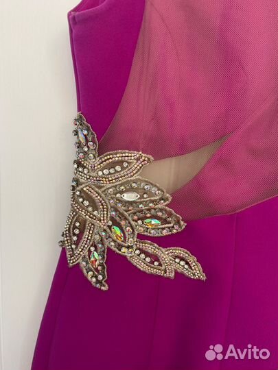 Нарядное платье