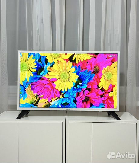 Белый SMART TV, 2019г, Wi-FI, Samsung 32 дюйма