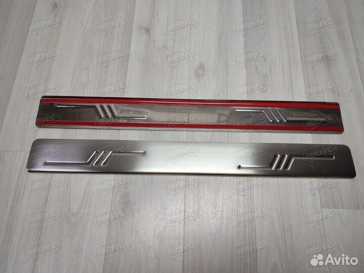 Накладки на пороги Toyota Corolla 2007-2013