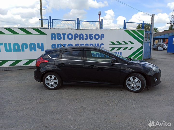 Патрубки отопителя Ford Focus 3 2012 1890790 Хорош