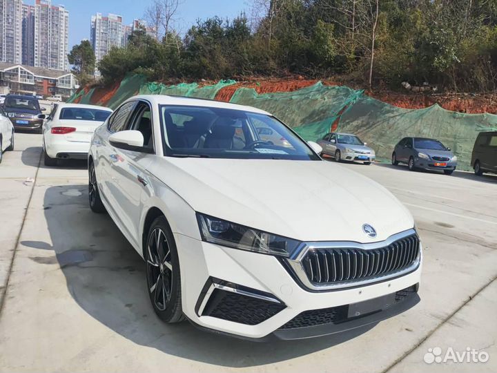 Skoda Octavia 1.4 AMT, 2021, 31 000 км