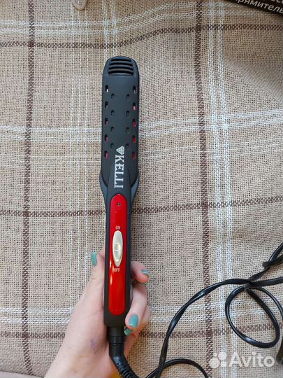 Выпрямитель для волос новый