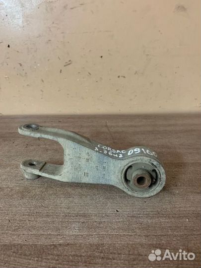 Опора двигателя задняя Opel Corsa C Meriva A