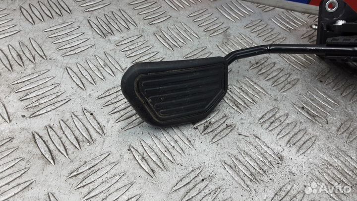 Педаль Toyota RAV4 3 (XA30) 2-й рест. 2013