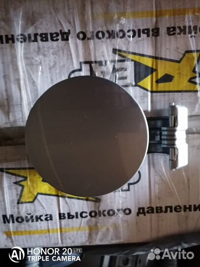 Лючoк бензобака на Mitsubishi Lancer X