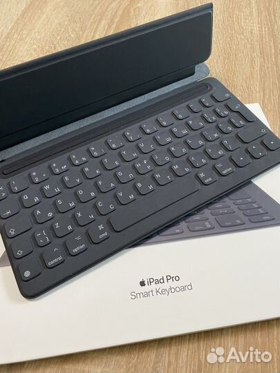 Smart Keyboard (чехол клавиатура) для iPad Pro
