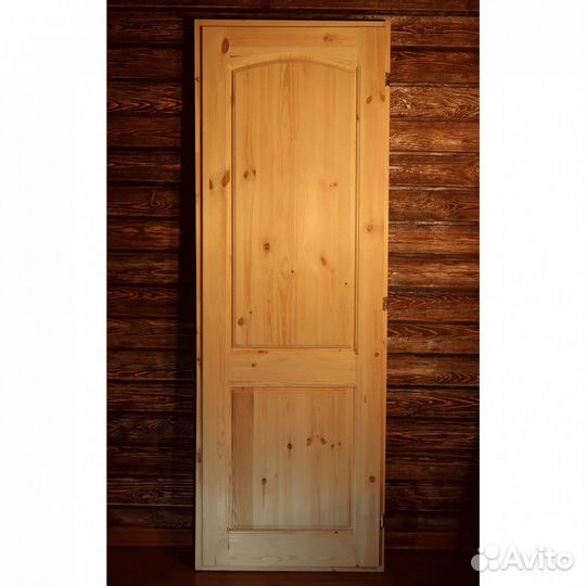Дверь входная деревянная 2метра на 90 (входная)