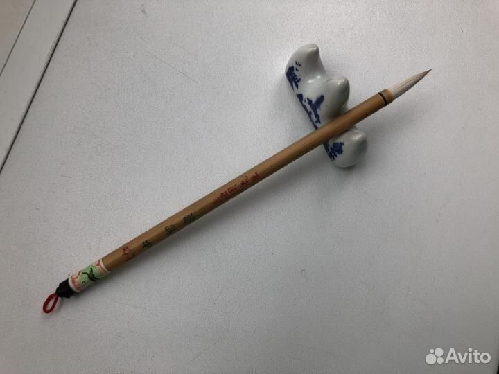 Кисть (овечий волос, бамбук, 0.7x3.0)