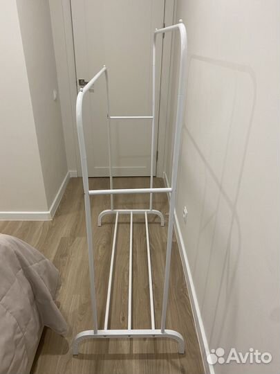 Вешалка для одежды напольная