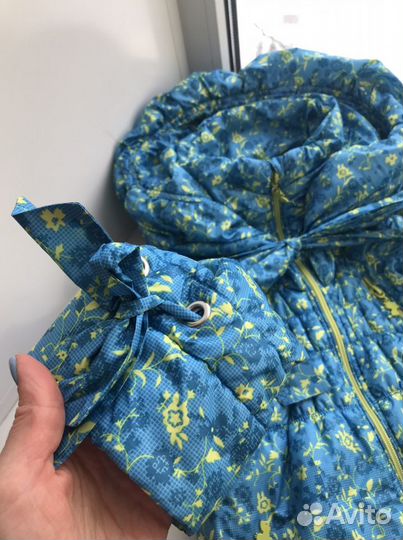 Демисезонный плащ на девочку