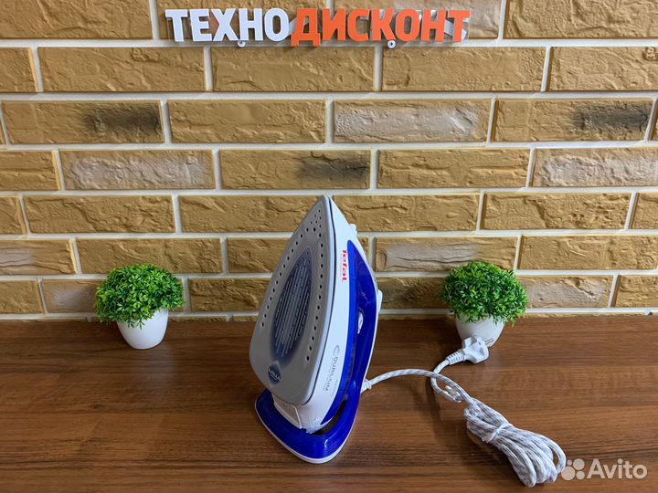 Утюг Tefal Easygliss FV3960E4