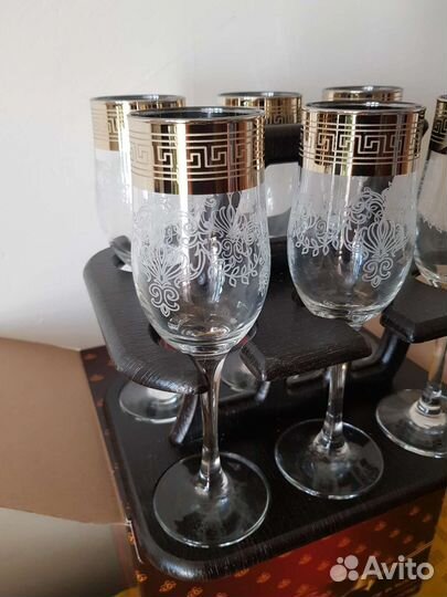 Бокалы для вина + мини-бар
