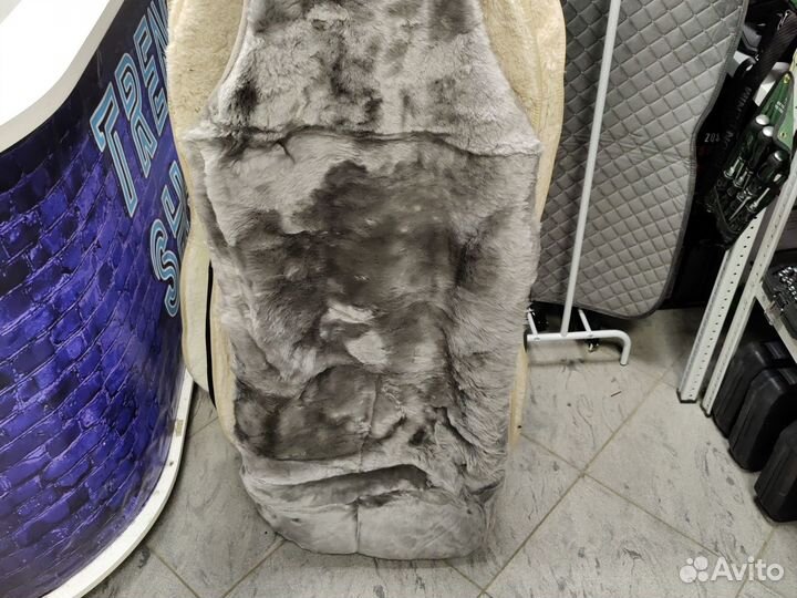 Меховые накидки из натуральной шерсти серые