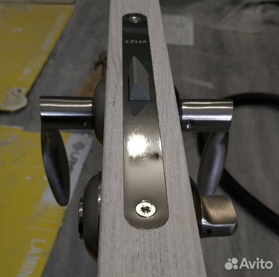 Установка межкомнатных, входных дверей