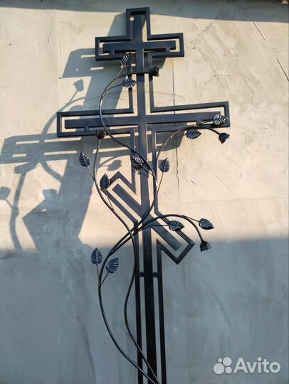 Ритуальные кресты. Оградки. Лавочки. Столы