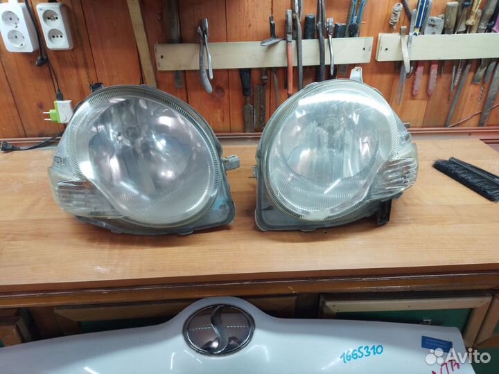 Фары тойота сиента 2005Г