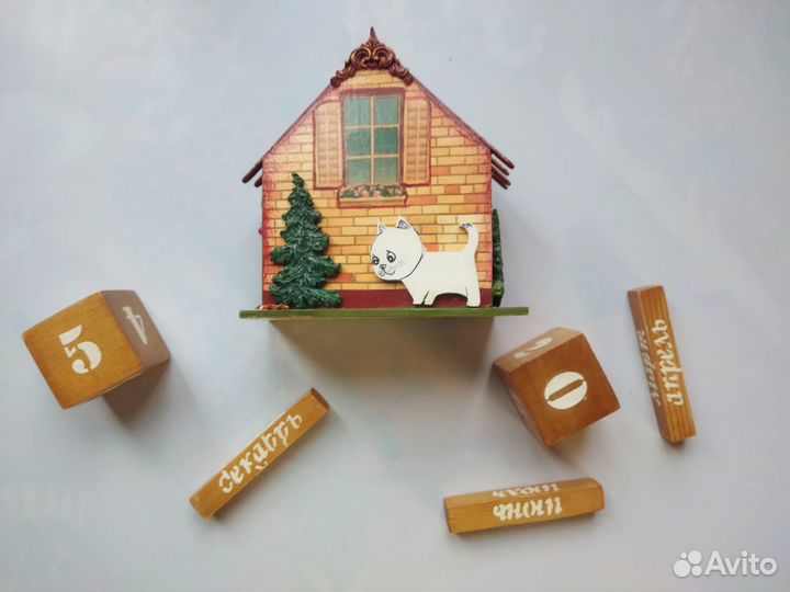 Календарь ручной работы Домик