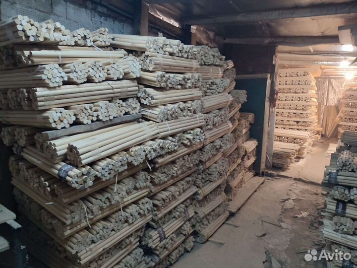 Черенки для лопат, топорища и изделия из дерева