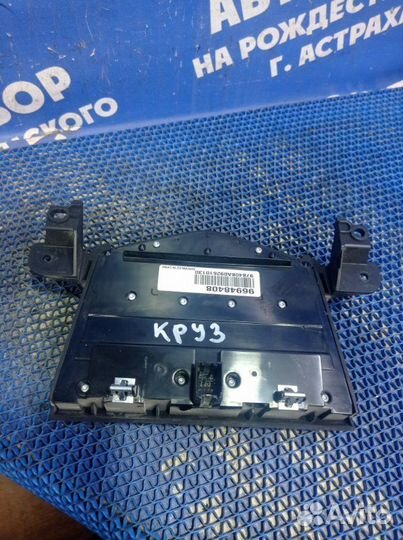 Панель управления магнитолой Chevrolet Cruze седан