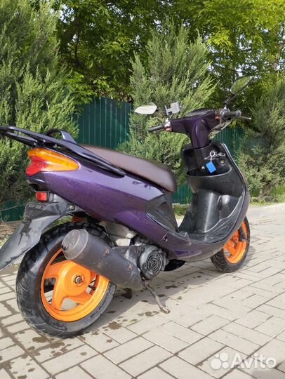 Скутер Yamaha Jog. 100 куб