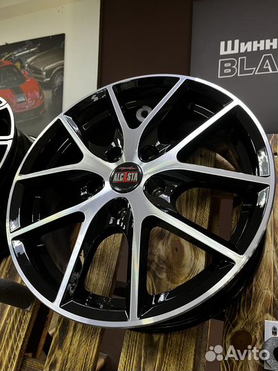 Alcasta 6,5x16/5x114,3 ET43 D67,1 M59 BKF