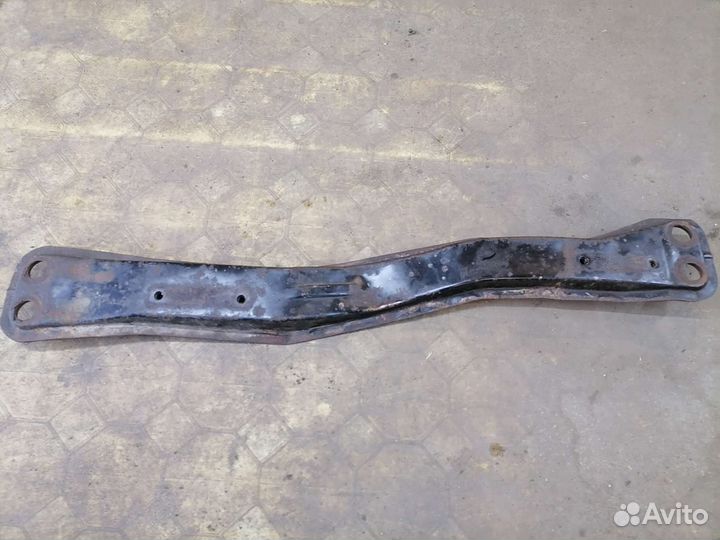 Лыжа передняя mitsubishi carisma 1.6 МКПП