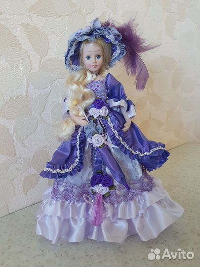 Кукла фарфоровая коллекционная