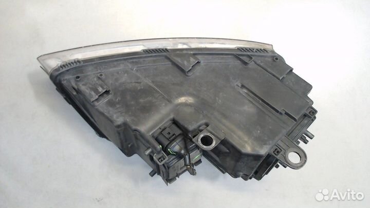 Фара (передняя) Audi A8 (D3), 2003