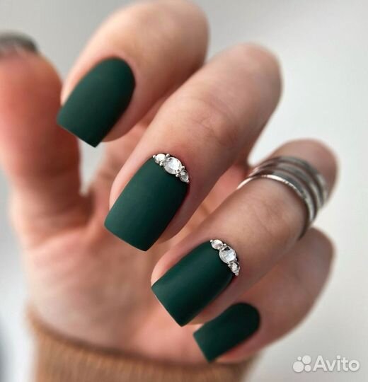 Маникюр/ педикюр