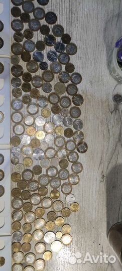 Продам монеты юбилейные