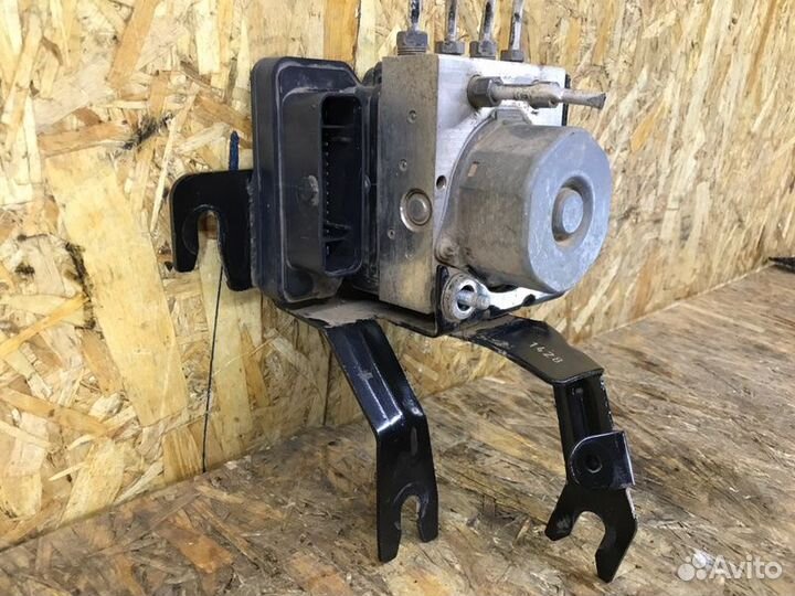 Блок ABS Renault Logan 2 седан 1.6 К4М 2014