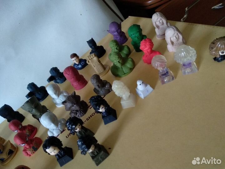 Фигурки супергероев Марвел и Гарри Потер