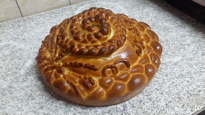Работник в пекарню