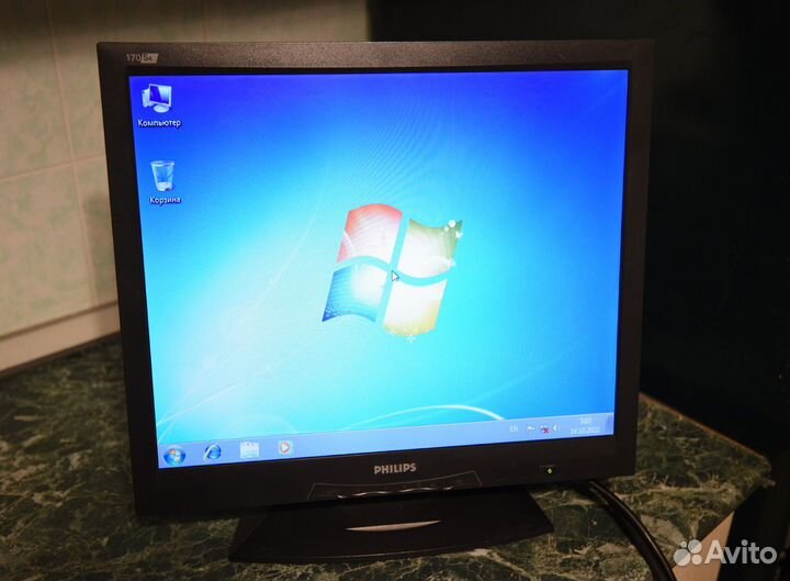ЖК Монитор Philips 17