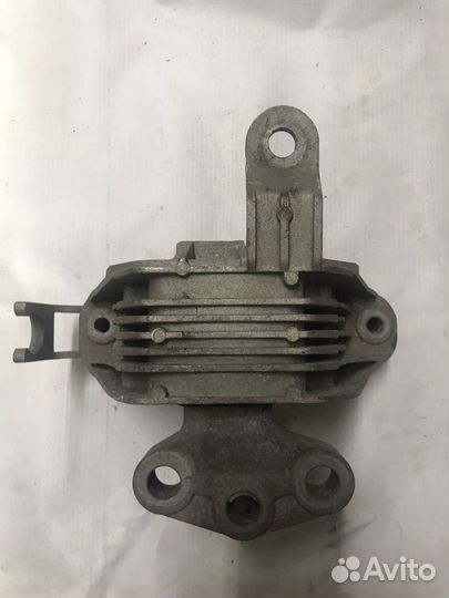 Подушка двигателя правая Шевроле Cruze Astra J