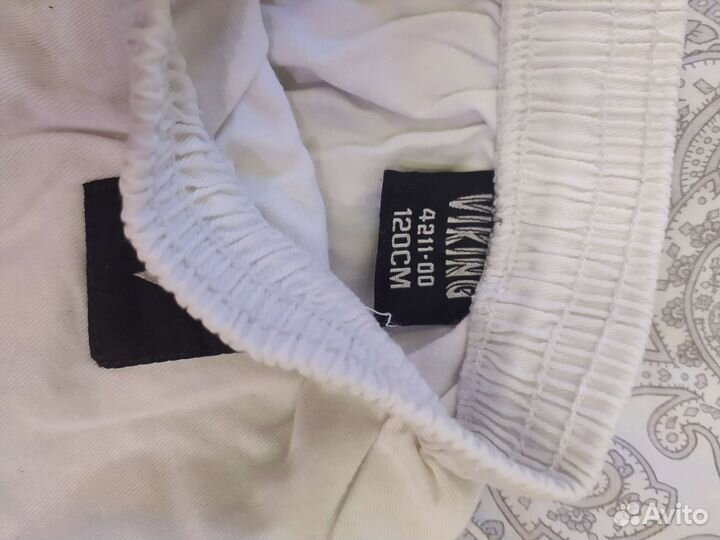 Кимоно Viking 1-й уровень (V4211-000). 120см