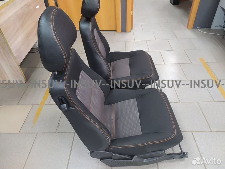 Передние сидения Урбан (кожа+ткань) без обогрева