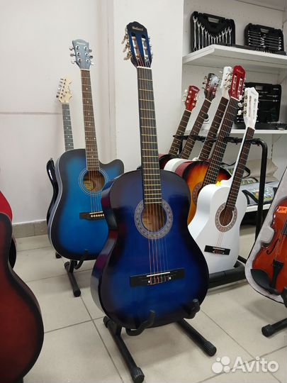 Гитара классическая новая