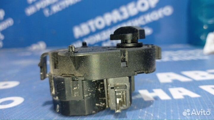 Моторчик заслонок отопителя Bmw E65 седан N62B44