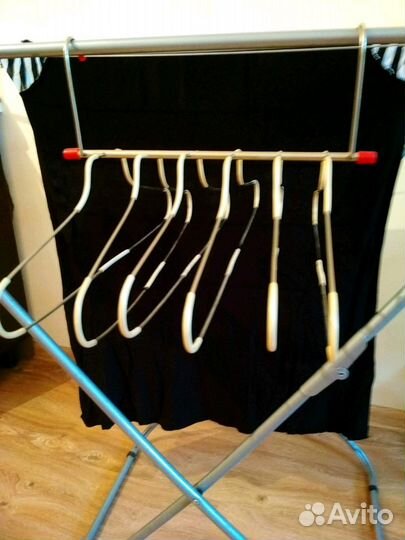 Вешалки разные