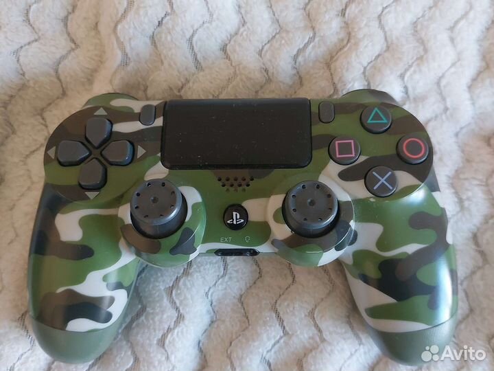 Sony PS4 slim 1 терабайт продам вместе с играми