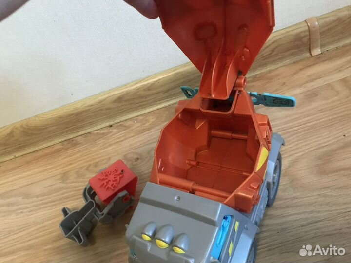 Машина play doh с насадками без пластилина