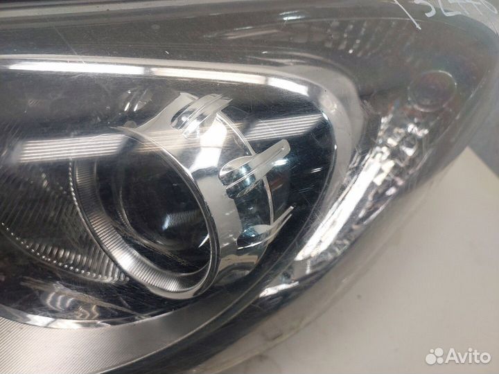 Фара (передняя) Hyundai i30, 2012