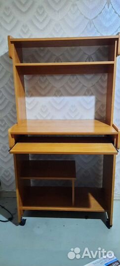 Компьютерный стол