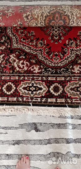 Ковер шерстяной 2,7 м х 1,9 м