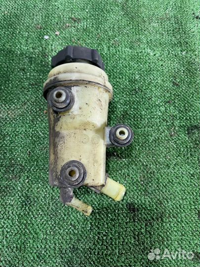 Бачок гидроусилителя Ford Focus 1 1998-2004г