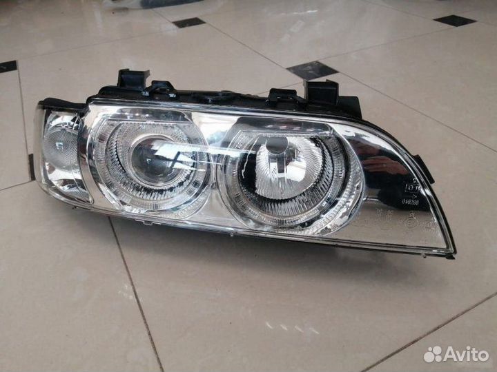 Правая фара Bmw 5 E39
