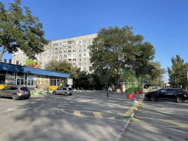 Торговая площадь, 16 м²